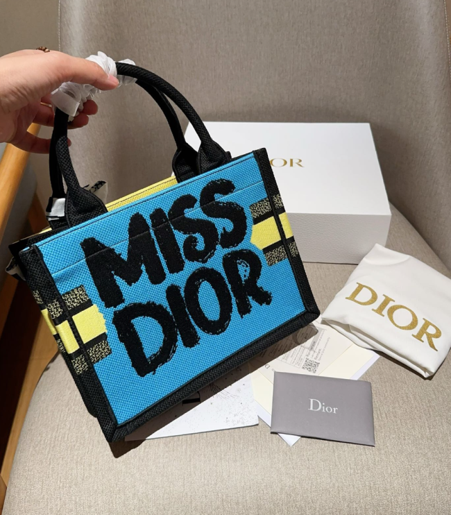 High Quality Tote Bag with Box  Size 26*20cm #DIO