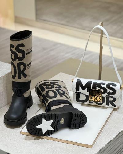 High Quality Boots With Bag Set #DIO