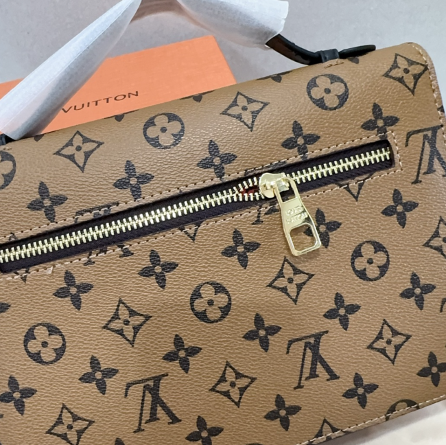 Women Fashion Bag With Box #LOV