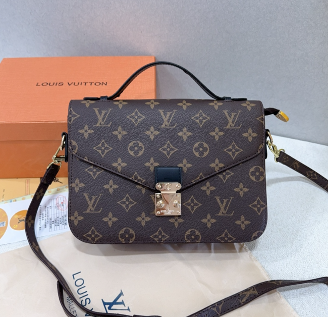 Women Fashion Bag With Box #LOV