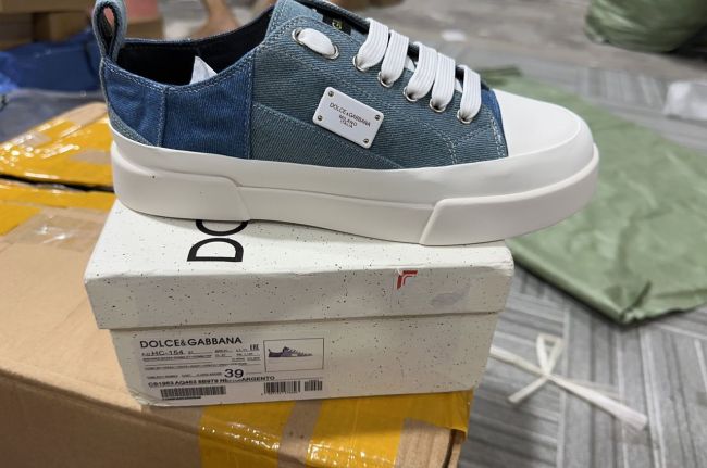 DG Jean Shoes with Box