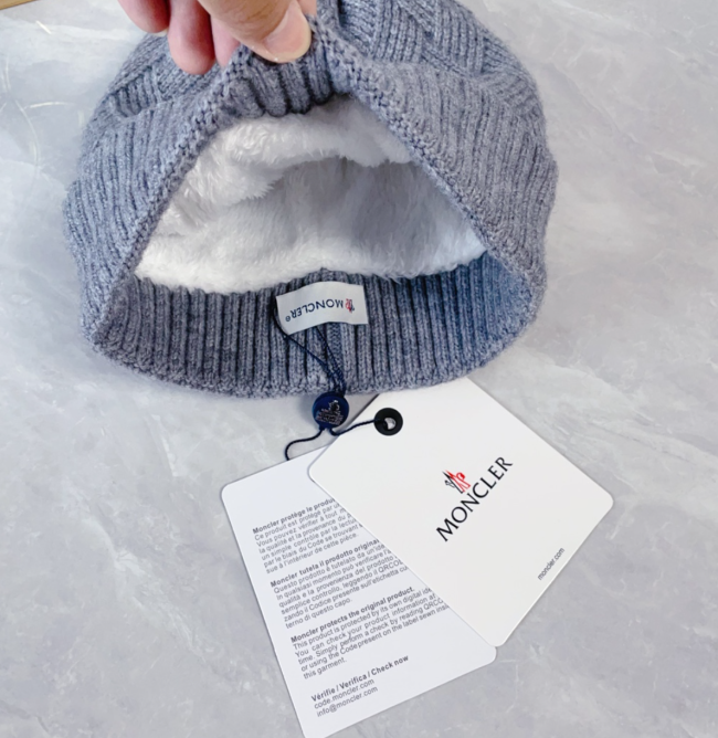 anada Goose Scarf Hat Gloves 3 pcs Set