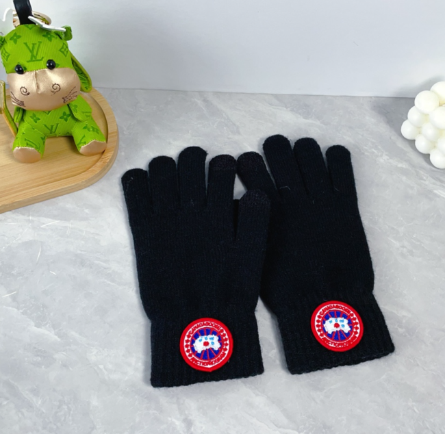 anada Goose Scarf Hat Gloves 3 pcs Set