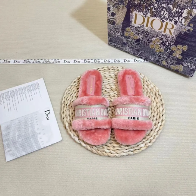 Fashion Furry Slides with Box #DIO