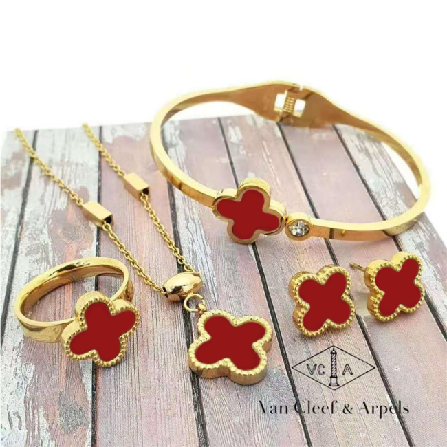 Fashion Jewery 4 pcs Set