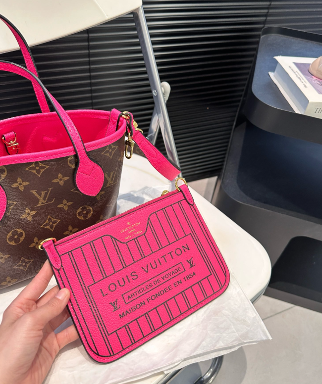 High Quality Tote Bag Size 20*18cm #LOV