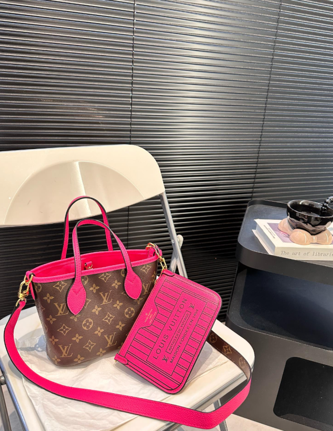 High Quality Tote Bag Size 20*18cm #LOV