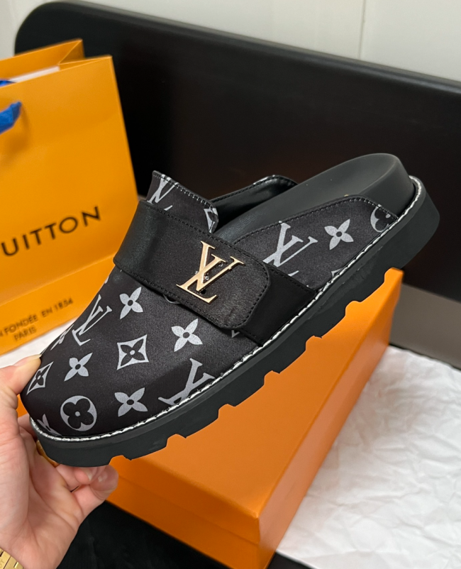 Fashion Shoes with Box  #LOV