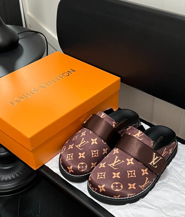 Fashion Shoes with Box  #LOV