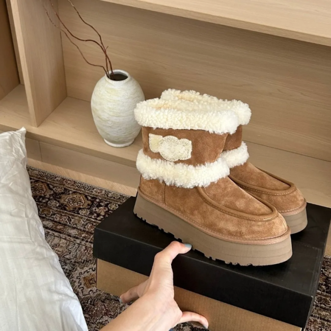 High Quality Boots with Box #UG