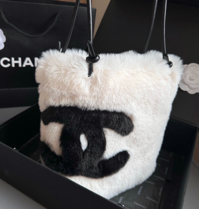 High Quality Furry Bag No Box #CHN