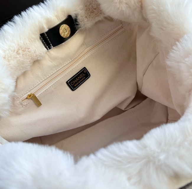 High Quality Furry Bag No Box #CHN