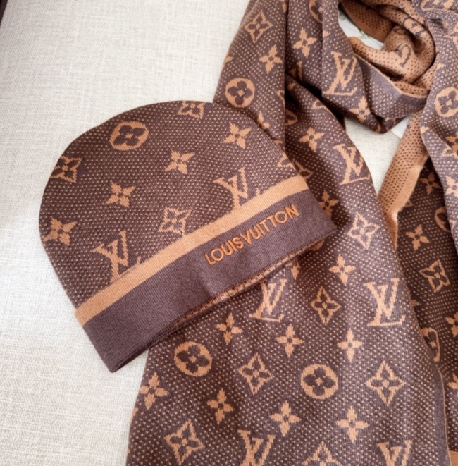 Fashion Wool Scarf with Hat Set #LOV #GUI