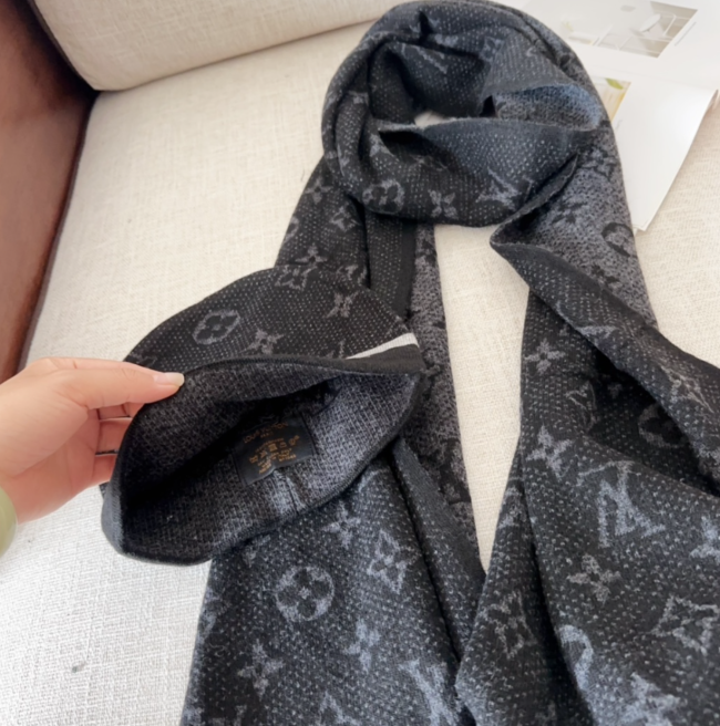 Fashion Wool Scarf with Hat Set #LOV #GUI