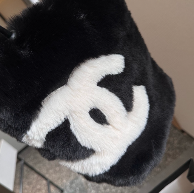 High Quality Furry Bag No Box #CHN