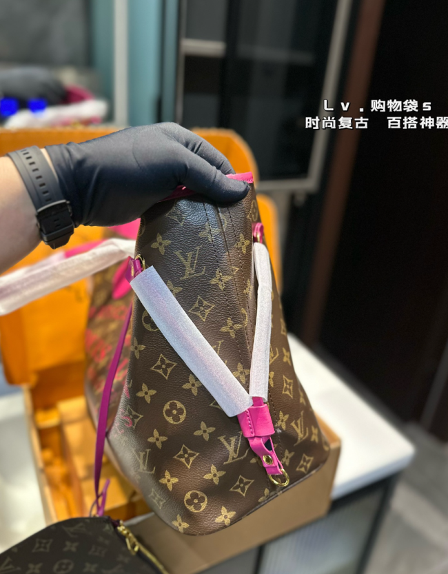  High Quality Bag No Box Size 33*29 #LOV