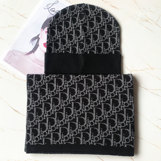 Fashion Scarf with Hat Set #LOV #GUI#DIO