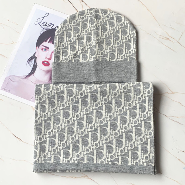 Fashion Scarf with Hat Set #LOV #GUI#DIO
