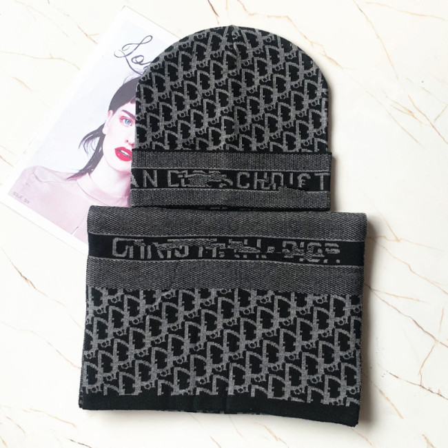 Fashion Scarf with Hat Set #LOV #GUI#DIO