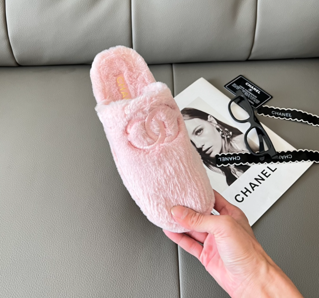 Fashion Furry Winter Slides with Box #CHN