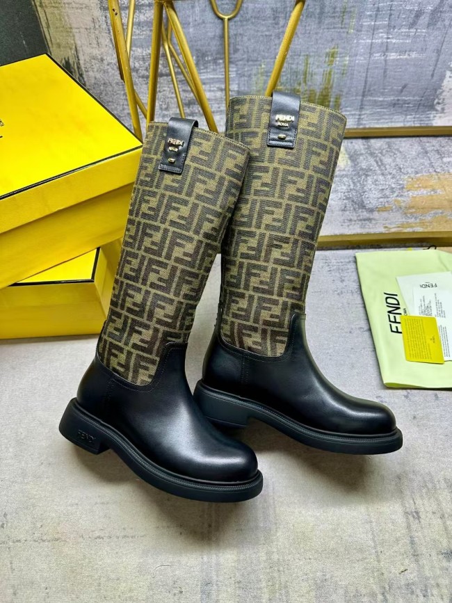 High Quality Boots with Box Size 7-10 #FEI