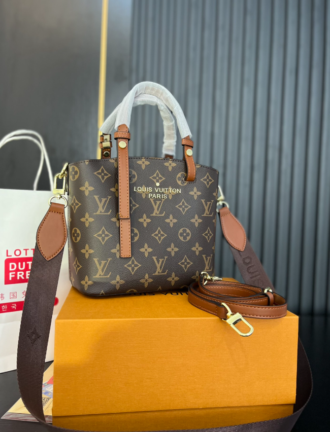 High Quality Bag With Box #LOV