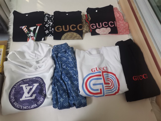 Fashion Kids Sweatshirt Set with Fleece No Tags #GUI