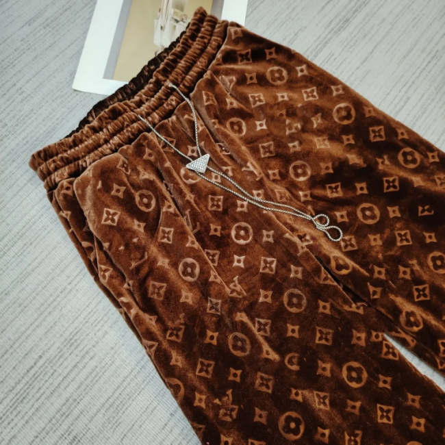 Women Fashion Velvet Pants No Tags #LOV #GUI #FEI
