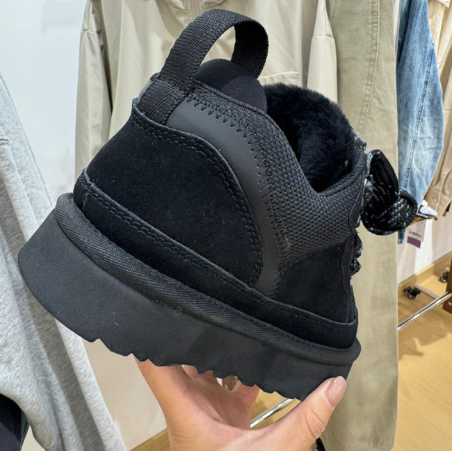 Quality Shoes with Box Size 5-12 #UG