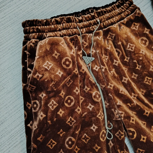 Women Fashion Velvet Pants No Tags #LOV #GUI #FEI