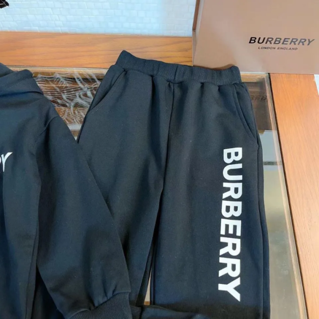 Fashion Kids Set No Tags #GUI #BUR