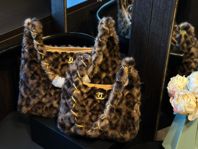 High Quality Furry Bag With Box #CHN