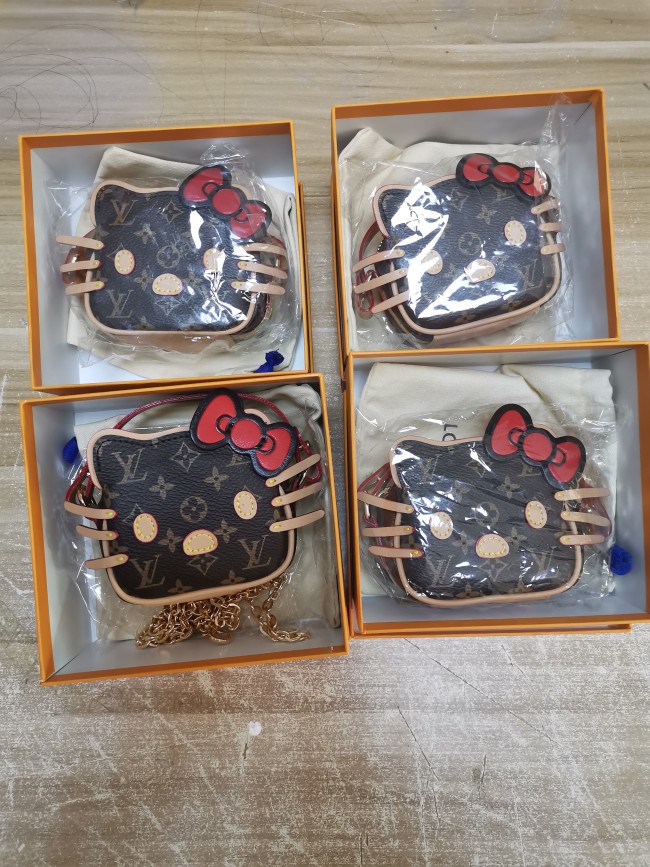 Hello Kitty Purse No Box #LOV