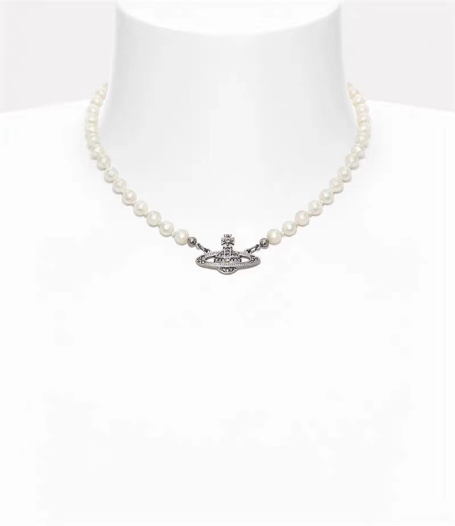 Vivian Westwood Necklace with Box  