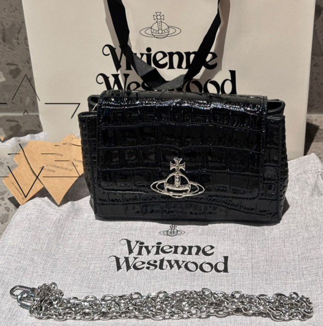 Vivian Westwood Bag #NOO