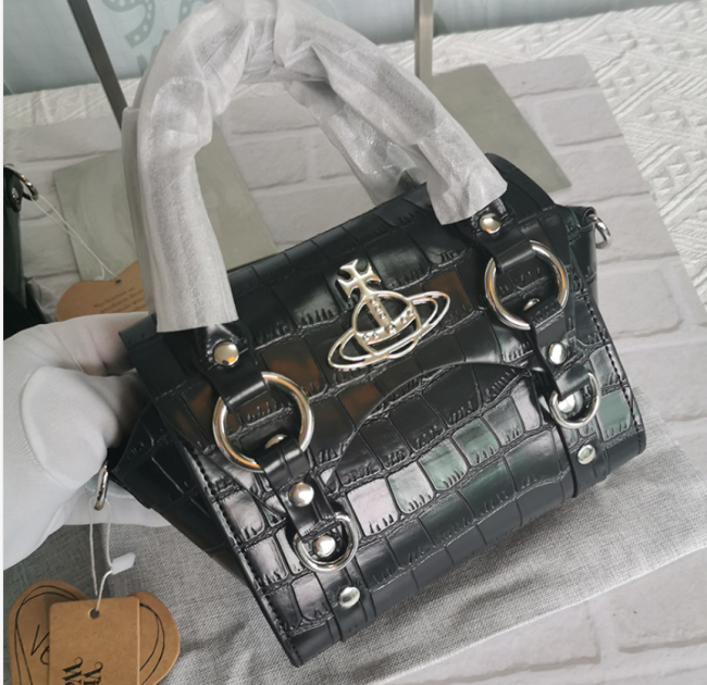 Vivian Westwood Bag #NOO