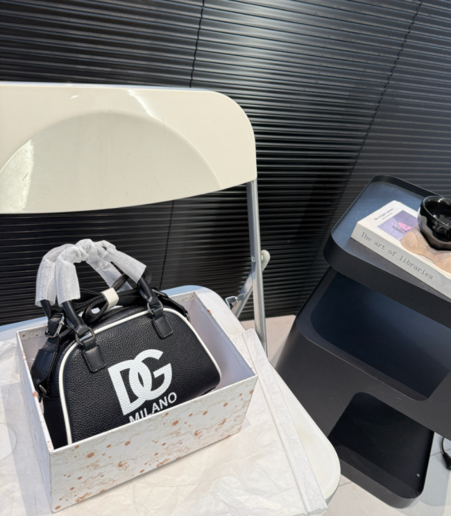 Quality DG Bag with Box 