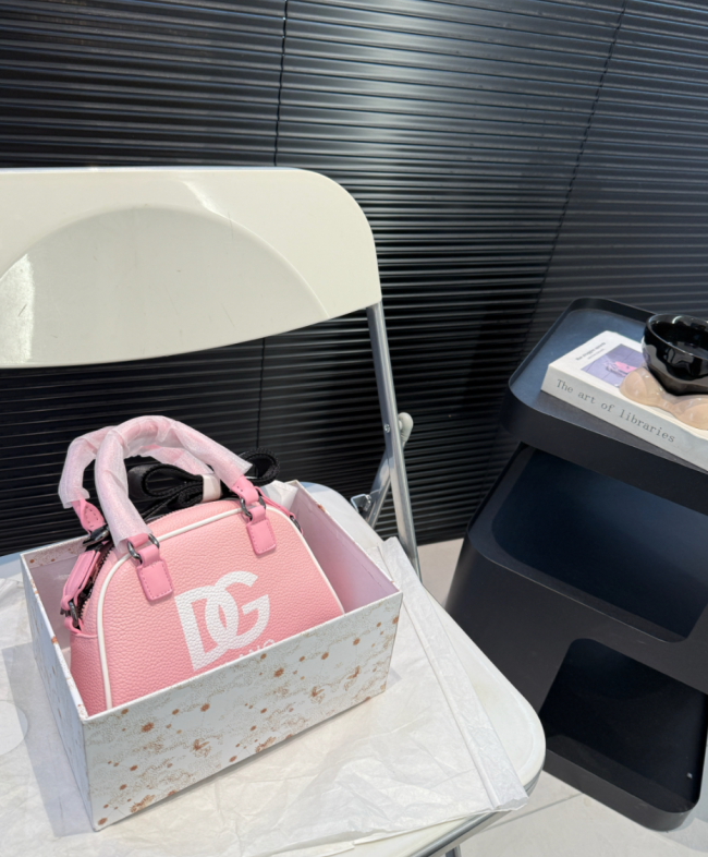 Quality DG Bag with Box 