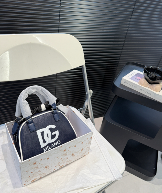 Quality DG Bag with Box 