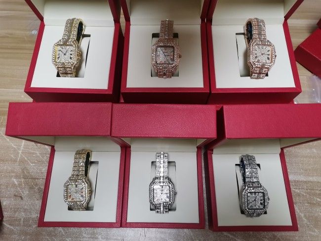 High Quality Watch with Box