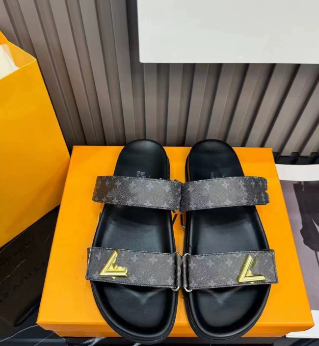 Quality Sandals with Box #LOV