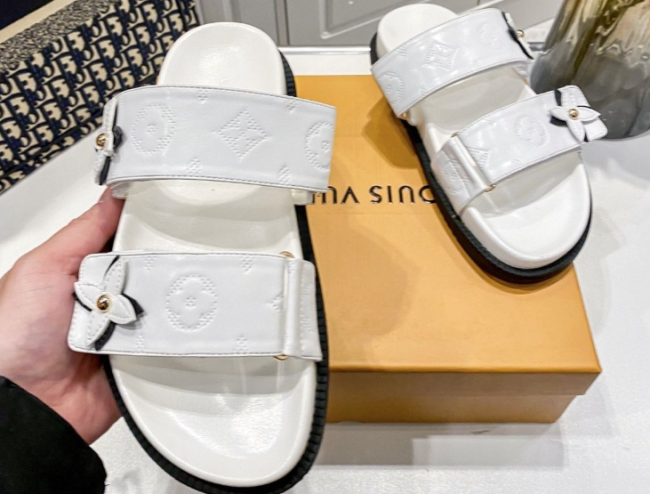 Quality Shoes with Box 