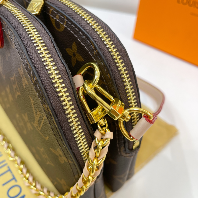 Quality Shell Bag with Box #LOV