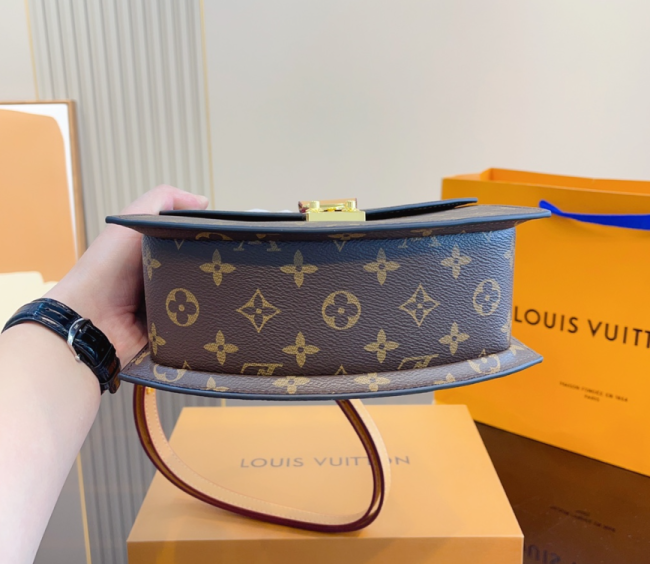 High Quality Bag with Box  #LOV