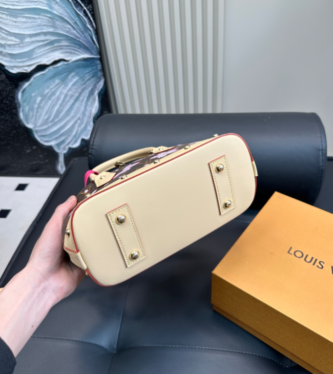 High Quality Bag with Box #LOV