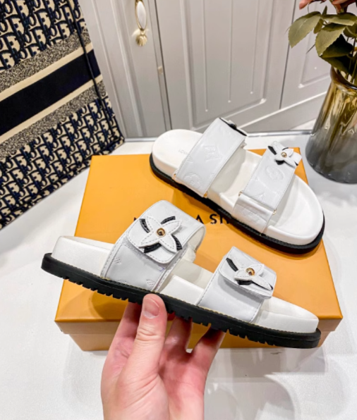 Fashion Slides with Box #LOV