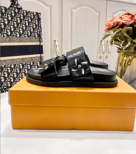 Fashion Slides with Box #LOV