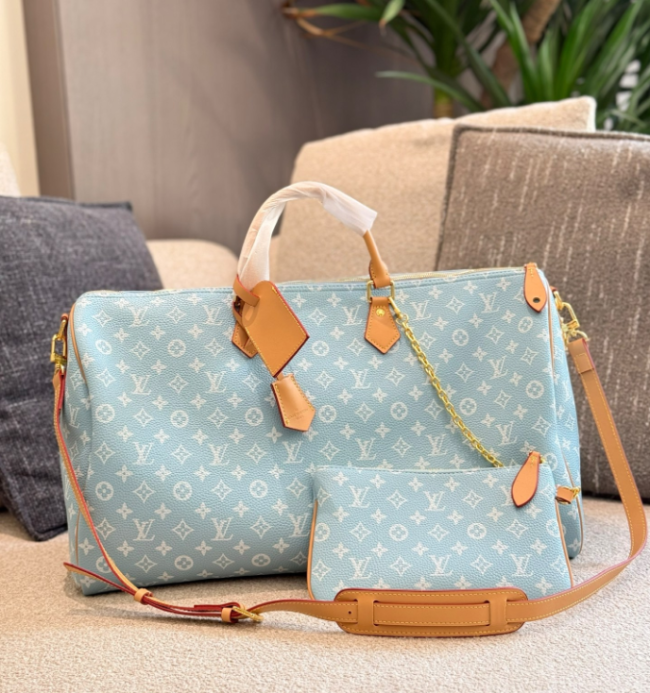 High Quality Luggage Bag #LOV