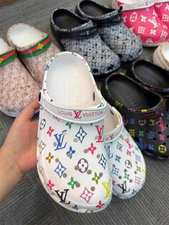 Fashion Crocs Shoes No Box  #GUI #LOV