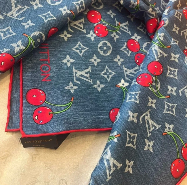 Fashion Silk scarf size:90*90cm #LOV